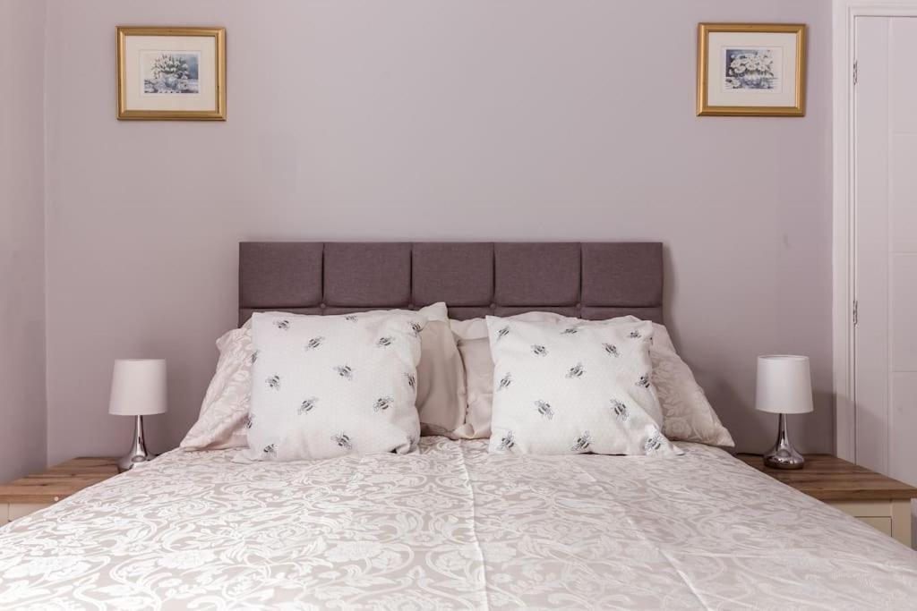 4 Bedroom House, 2 Min Walk From Station 伦敦 外观 照片